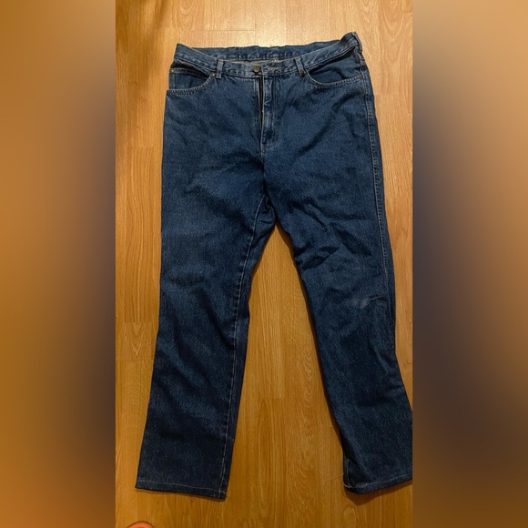 Jeans - Picture 2 of 3